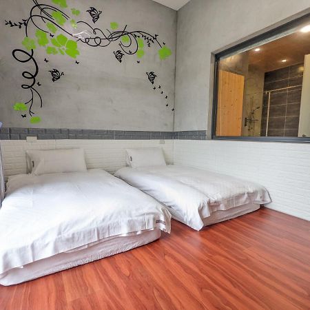 Tree House Apartment Hualien City Exterior photo